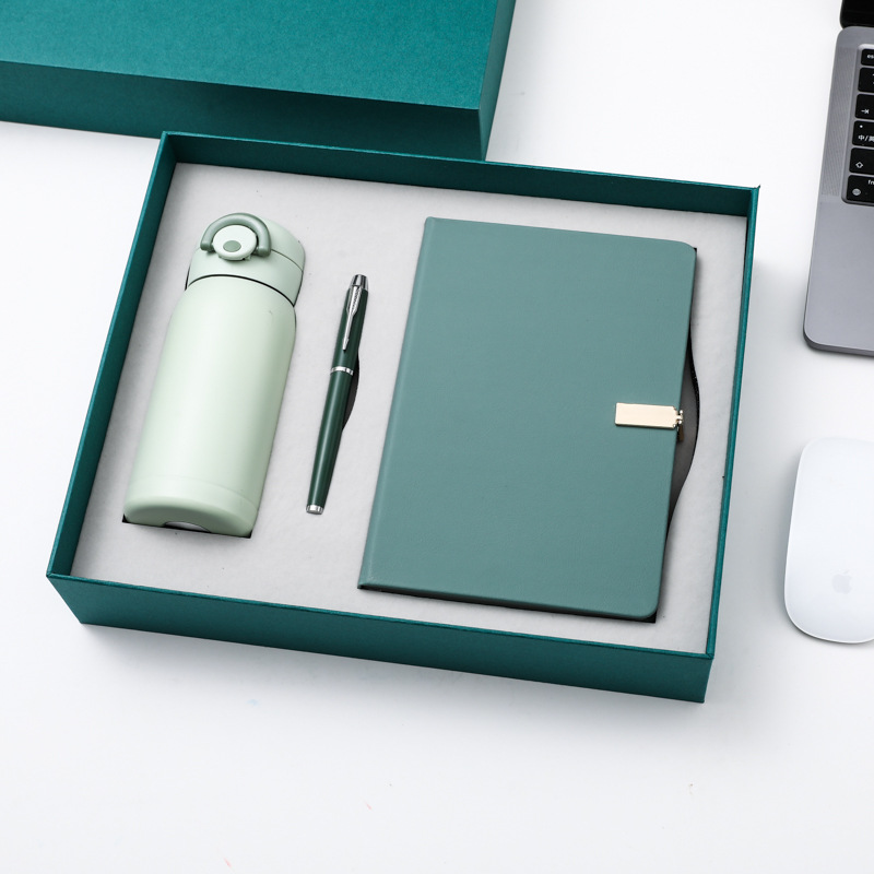 A5 Vegan Leather Notebook, Insulated Bottle & Metal Pen Gift Set — 350 × 250 mm Box